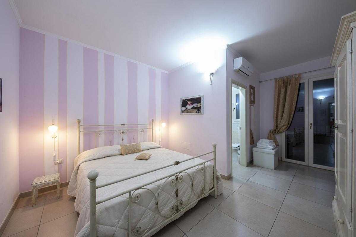 Adua Art Panzió Castrignano del Capo Szoba fotó