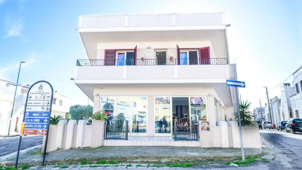 Adua Art Panzió Castrignano del Capo Kültér fotó